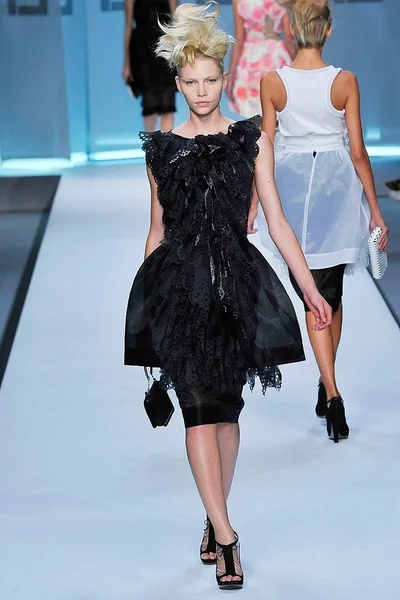 Look 33